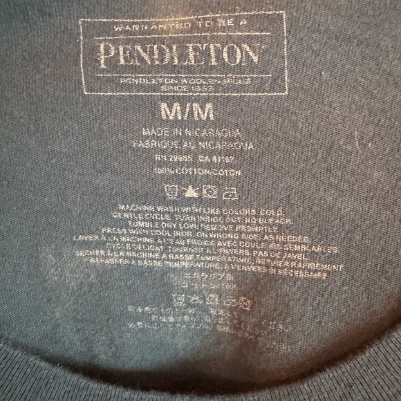 Pendleton Women’s Dark Blue Short Sleeve Tee Geometric Design Size Medium - Picture 5 of 8